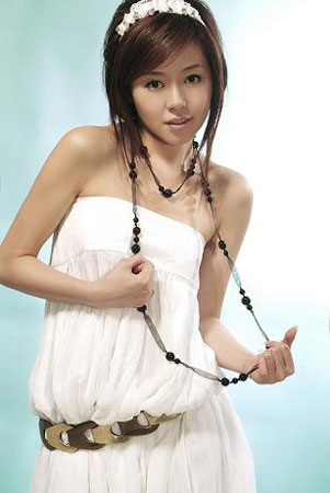 2004年超女冠军安又琪
