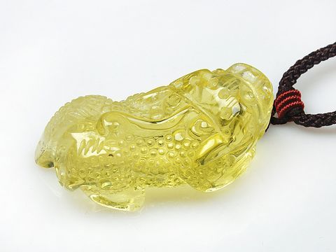 黄水晶雕刻品