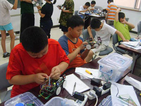 单片机营:机器人制作