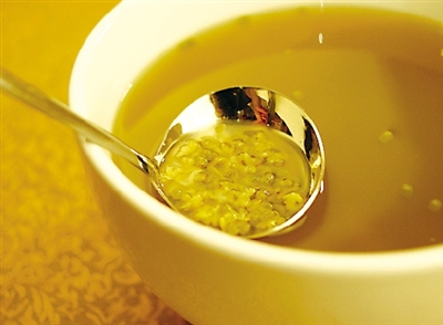 巧喝汤苦夏品出甜滋味_营养