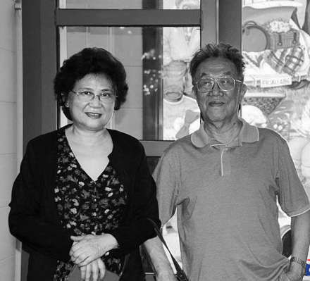 80岁王蒙迎来"新夫人 为资深媒体记者(图)