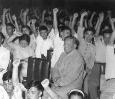 1957年6月8日我国反右派运动开始