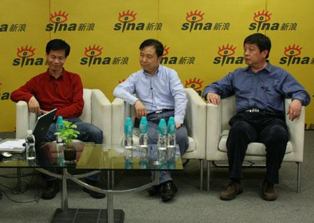 从左至右分别为：