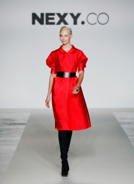 NEXY.CO携手学霸超模Karlie Kloss,惊艳米兰时装周