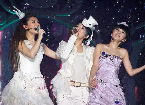 SHE世界巡回演唱会•洛阳站4月10日晚开唱
