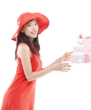 <em>哪款保险</em>适合她_金融e路通<em>女性保险</em>_财经频道