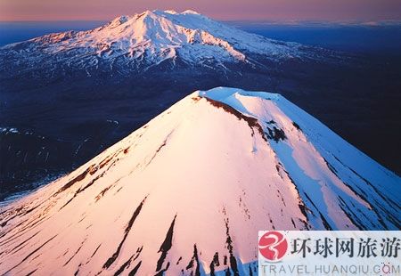 新西兰,瑙鲁赫伊山 新西兰,瑙鲁赫伊山