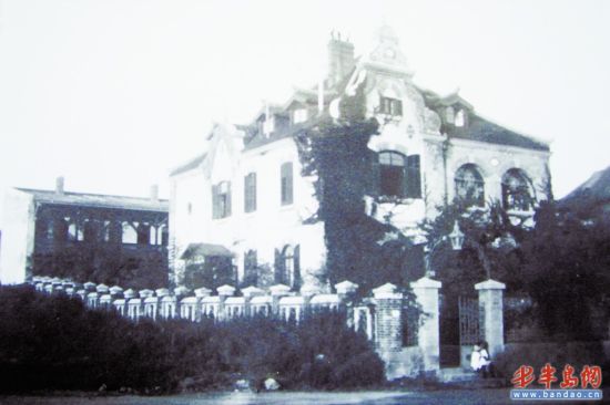 1898年,位于馆陶路1号的青岛气象天测所,这是青岛观象台的前身。 1898年,位于馆陶路1号的青岛气象天测所,这是青岛观象台的前身。