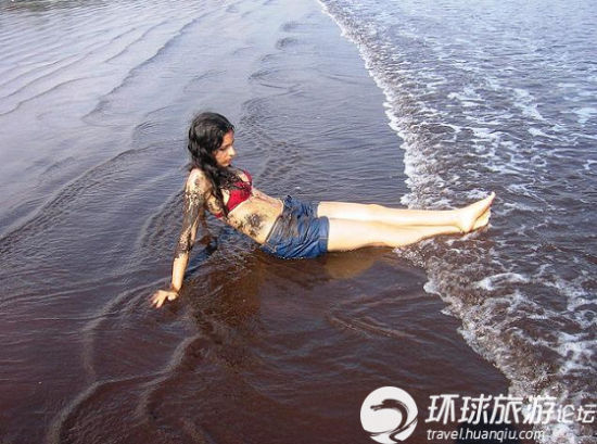 喀麦隆 如巧克力般细软丝滑的沙滩 喀麦隆 如巧克力般细软丝滑的沙滩