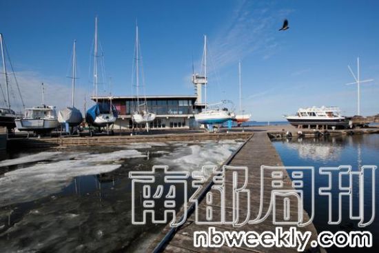 秋天的波罗的海,已经开始结冰了。 秋天的波罗的海,已经开始结冰了。