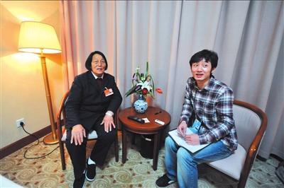 申纪兰。本报记者张斌摄 申纪兰。本报记者张斌摄