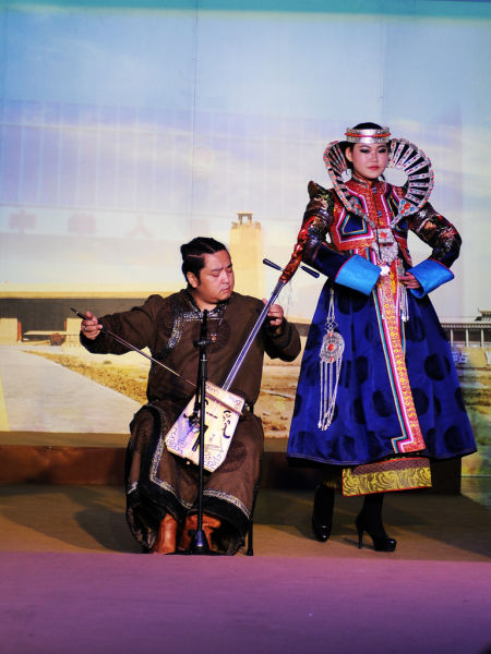 文艺表演 文艺表演