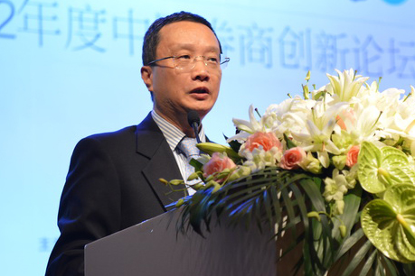 陶冬：今后三个季度利率和存准率将大幅下降