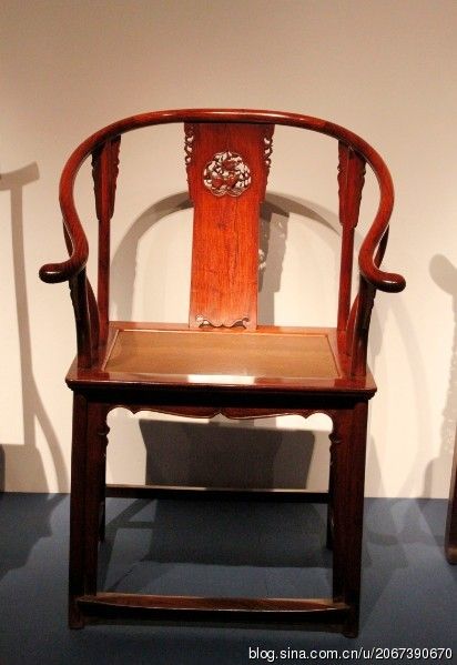 黄花梨四出头官帽椅 王世襄旧藏 长58.5厘米，宽47厘米，高119.5厘米