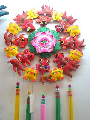 组图:庆阳香包民俗文化节上各色香包