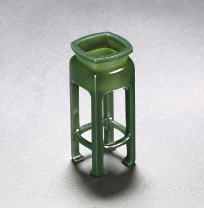蒋喜 青玉冰裂纹薄胎琴炉 10.7*4.7*4.7cm 91g 款识:美石 无底价起拍 蒋喜 青玉冰裂纹薄胎琴炉 10.7*4.7*4.7cm 91g 款识:美石 无底价起拍