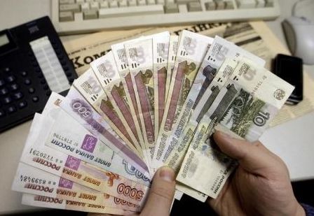 易所人民币交易额飙升|莫斯科交易所|人民币|卢布