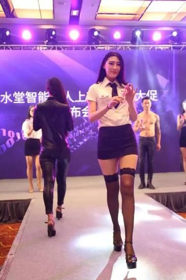 买振动棒嗮图_春水堂上新三板让女生掏钱买震动棒图新三