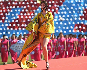 吉林5599人同穿旗袍破世界纪录