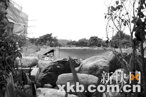广州二沙岛两别墅被夷为平地(图)