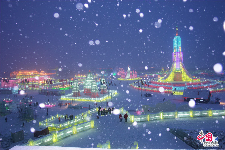 哈尔滨冰雪大世界 世界最壮丽的冰雪书卷