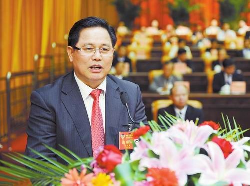 政协第十届南宁市委员会第一次会议胜利闭幕