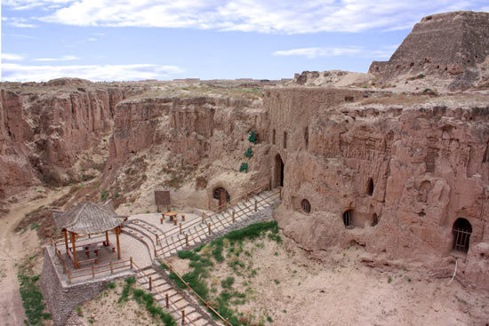 藏兵洞入口 水洞沟遗址旅游区——中国史前考古的发祥地(组图)