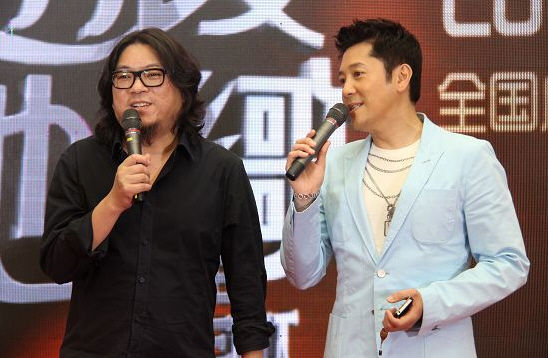 知名音乐制作人高晓松、著名歌手蔡国庆作为明星导师亮相发布会 记者 卢超 摄 “一声所爱 大地飞歌”2012民歌大赛北京启动