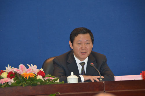 黔东南州州委常委、凯里市委书记、“一 节一会”执委会主任黄远良讲话 第五届凯里原生态民族文化旅游节新闻发布会召开