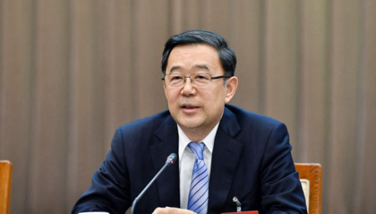 全国人大代表、省委副书记、省长孙志刚发言。 刘延东:努力实现贵州弯道取直后发赶超