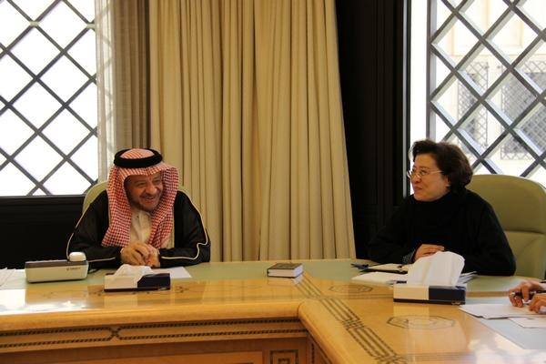 中国商务部部长助理仇鸿对沙特进行工作访问