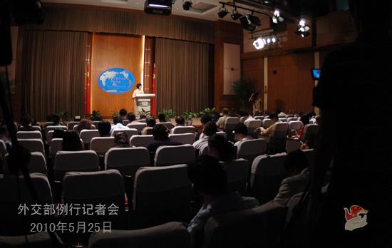 外交部就印度总统访华、 天安号 事件等答记者