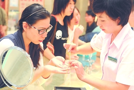 小规格金条依然受追捧投资仍可逢低买入_黄金