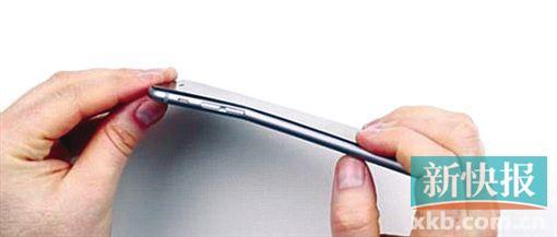 IPhone6放入口袋弯折遭吐槽:是隐藏功能吗|IPh