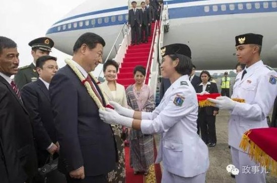 习近平出访专机都有哪些人:3位副国级官员每次陪同