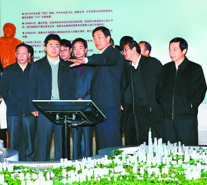 重庆市委书记薄熙来:苦干五年建成内陆新区