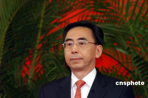 资料图:朱小丹 朱小丹当选广东省长 称感到担子重责任大压力大