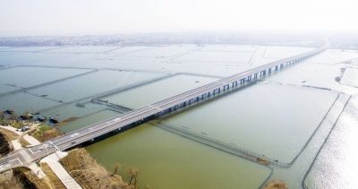 向阳河特大桥(资料图片) 扬州第二条“感知公路”年内通车 智能出行可实时监控车流路况