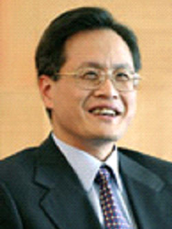 中欧国际商学院教授杨国安