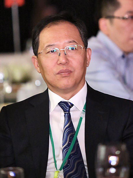 图文:中国海洋石油总公司副总经理吕波_会议讲