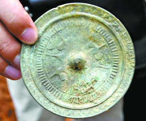 广州发现72座古墓出土一青釉虎子尿壶(图)