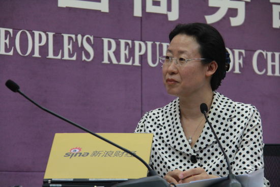 商务部外国投资管理司副司长邱丽新 （图片来源：新浪财经 杨帆 摄）