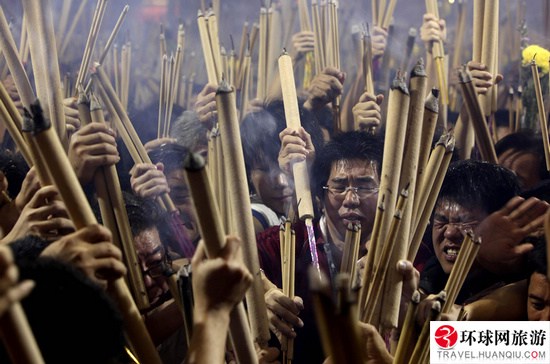新加坡人为什么不喜欢做公务员?(组图)