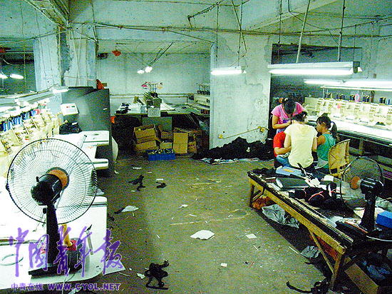 击纺织服装工人 ■倒闭潮袭击纺织服装企业 ■