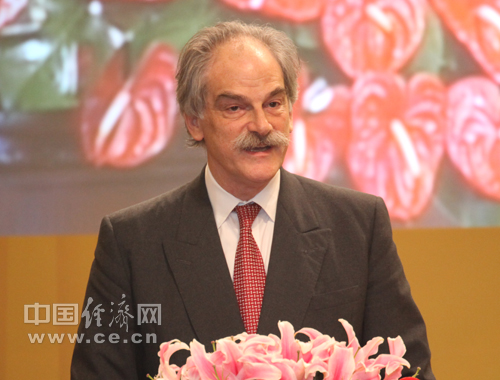 Լ��������˹��:2014��7��������5����Ա������֧������GDP