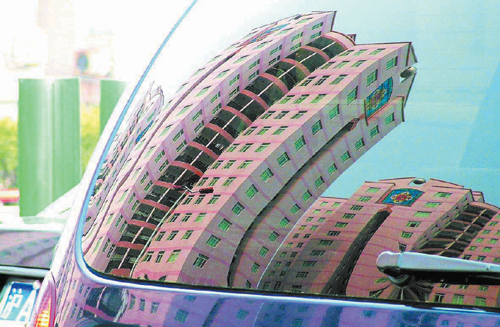 4���й�70�����г��з������ۼ۸�����12.8%