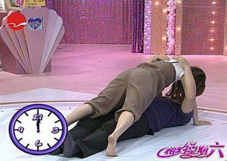 东方卫视相亲节目 <em>相约星期六</em> :男嘉宾压<em>女嘉宾</em>