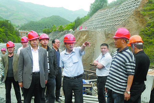 中铁十五局四公司广甘项目部全力打造山区高速