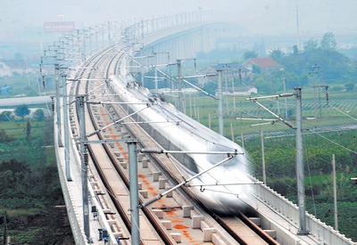 沪杭高铁试运行再次刷新运营时速世界纪录图