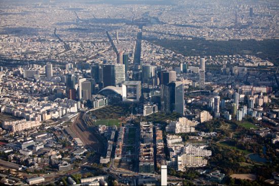 法国驻华大使馆商务处推介巴黎拉德芳斯商业区